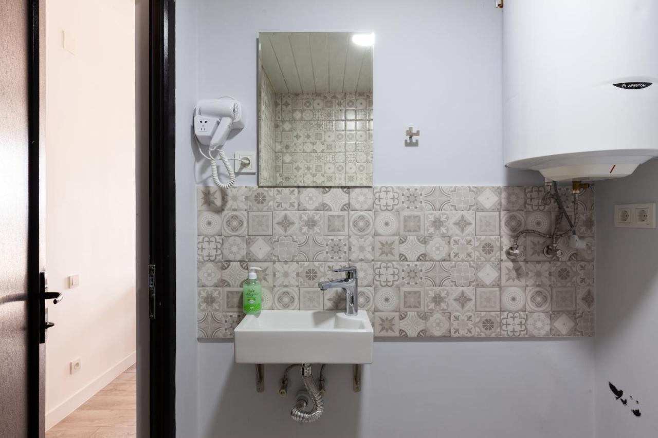 Schwestern Kutaisi Bagian luar foto